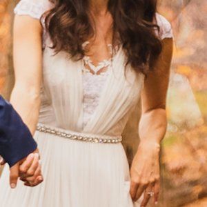 Stunning Catherine Deane lace and silk wedding dress from BHLDN. Size 2